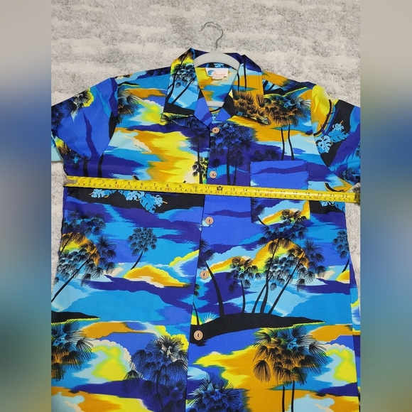 Islander Vibrant Blue and Yellow Hawaiian Shirt - Picture 7 of 9